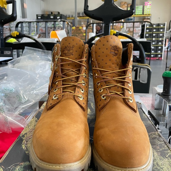 Supreme Timberland Comme Des Garcon CDG 6” Boots size 9 - Picture 2 of 5